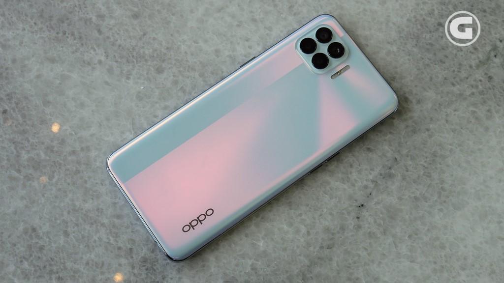 Desain OPPO Reno4 F