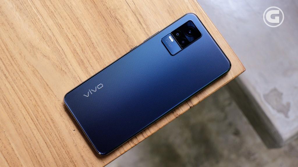 vivo V21